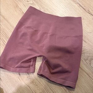Alphalete Women's Dusty Rose Bike Shorts